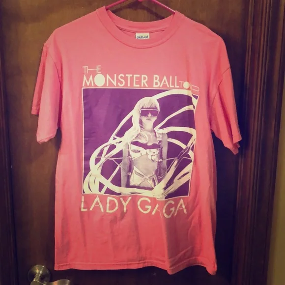 Lady Gaga Monster Ball tee - Picture 1 of 4